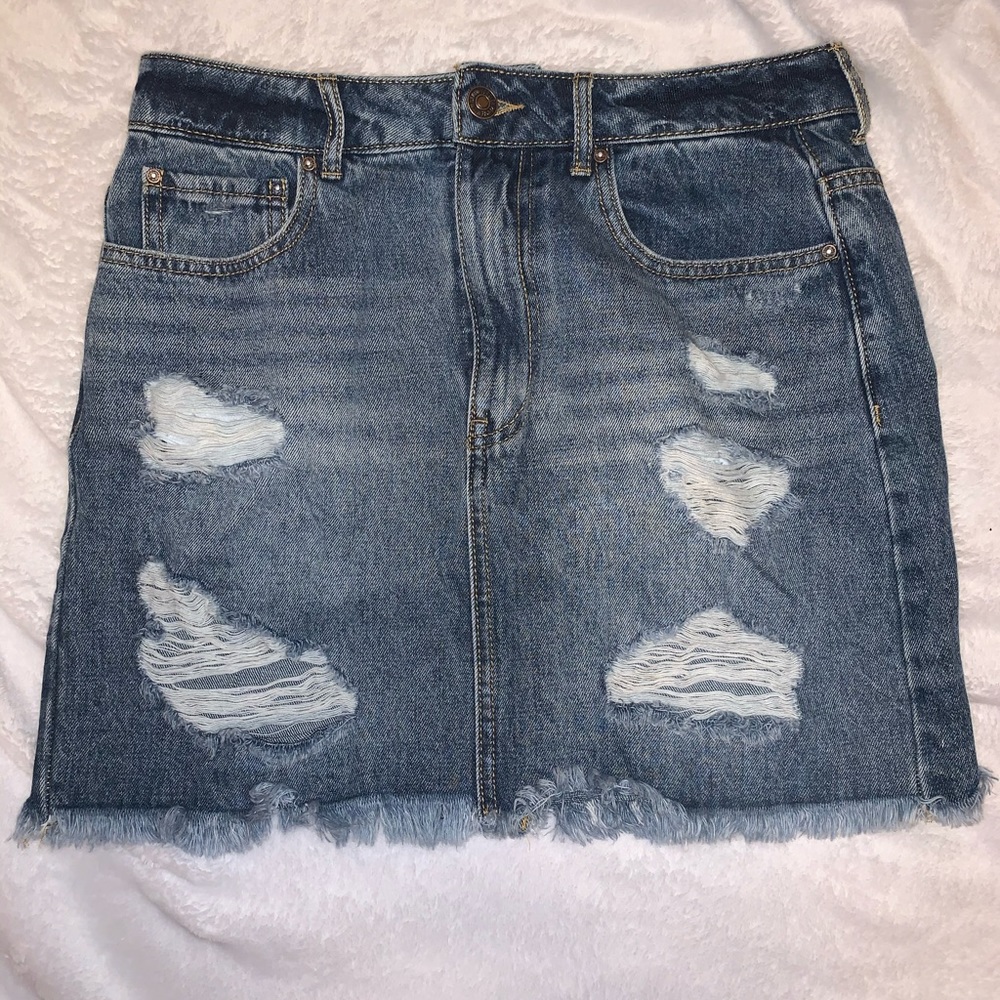 Forever 21 ripped denim skirt